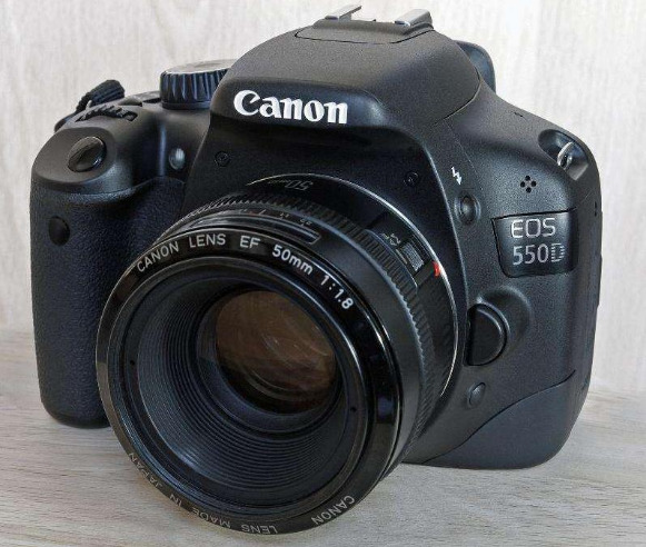 Canon 550D Body (Rebel T2i) photo