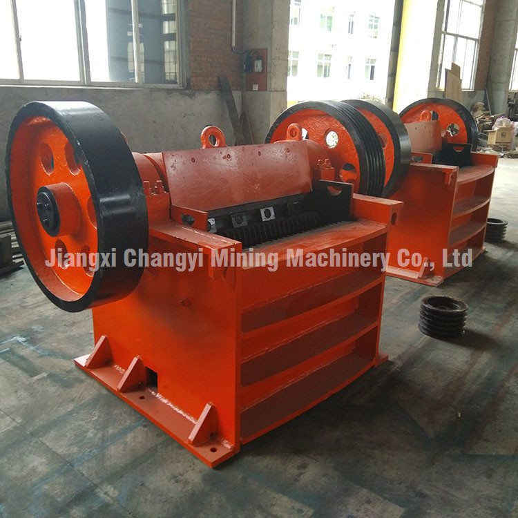 Small mobile mini stone jaw crusher, Stone Rock Jaw Crusher for Sale photo